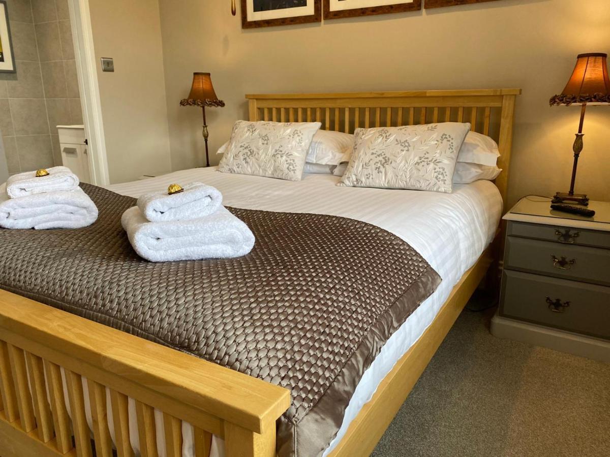 Bassenthwaite Lake Lakeside Country Guest House מראה חיצוני תמונה